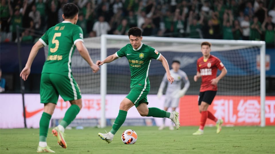 B体育战术解析：高位逼抢与低位防守有哪些区别